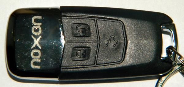 0121--Specyfikacja:sterownik centralnego zamka (metalowe piloty),mniejsza centralka,sterowanie kierunkowskazami, bagażnikiem oraz szybami z funkcją comfort,pełny interfejs centralnego zamkadioda migającawyjście na immobilizerłatwe programowaniefunkcja wysz