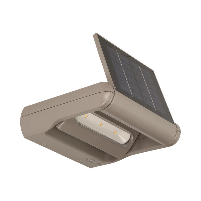 OR-SL-6002LP4--Lampa solarna wyposażona jest w ruchomy monokrystaliczny panel fotowoltaiczny, kt&amp;oacute;ry służy do ładowania wbudowanego akumulatora. Przeznaczona do oświetleń zewnętrznych takich jak ogrody, tarasy, bramy wjazdowe itp. Ładuje się za pomocą