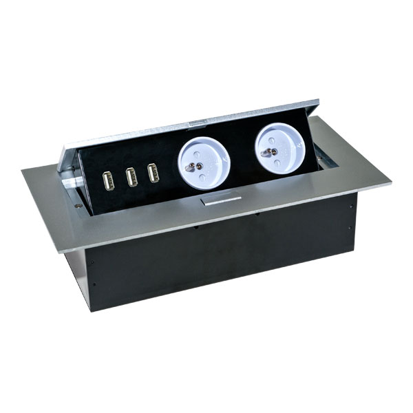 OR-AE-1324/G--Zestaw dwóch gniazd sieciowych z uziemieniem i przesłonami torów prądowych oraz trzech portów USB (bez zasilacza) w obudowie chowanej w blat. Urządzenie przeznaczone jest do montażu w biurkach, blatach i stołach, może być zamontowane zarówno w pozycj