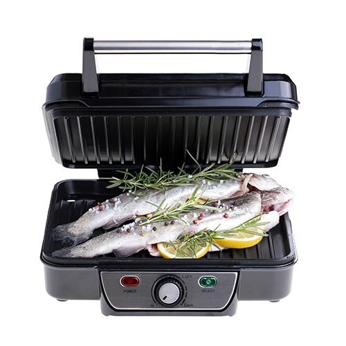 MS 3050--Grill elektryczny Mesko MS 3050 o mocy maksymalnej 2500W daje możliwość przygotowania szerokiej gamy ciepłych posiłków ? od opiekanych burgerów, przez steki, karkówkę, kurczaka i inne mięsa, po grillowane warzywa i sery. Płyty grzejne są zabezpieczon