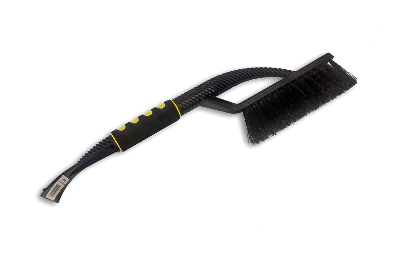 AMI-01469--Praktyczna szczotka + skrobak do usuwania śniegu, szronu i lodu z szyb samochodowych. Produkt wykonany z odpornego i trwałego tworzywa co zapewnia odpowiednią jego wytrzymałość oraz elastycznego włosia pozwalającego skutecznie usuwać zanieczyszczenia