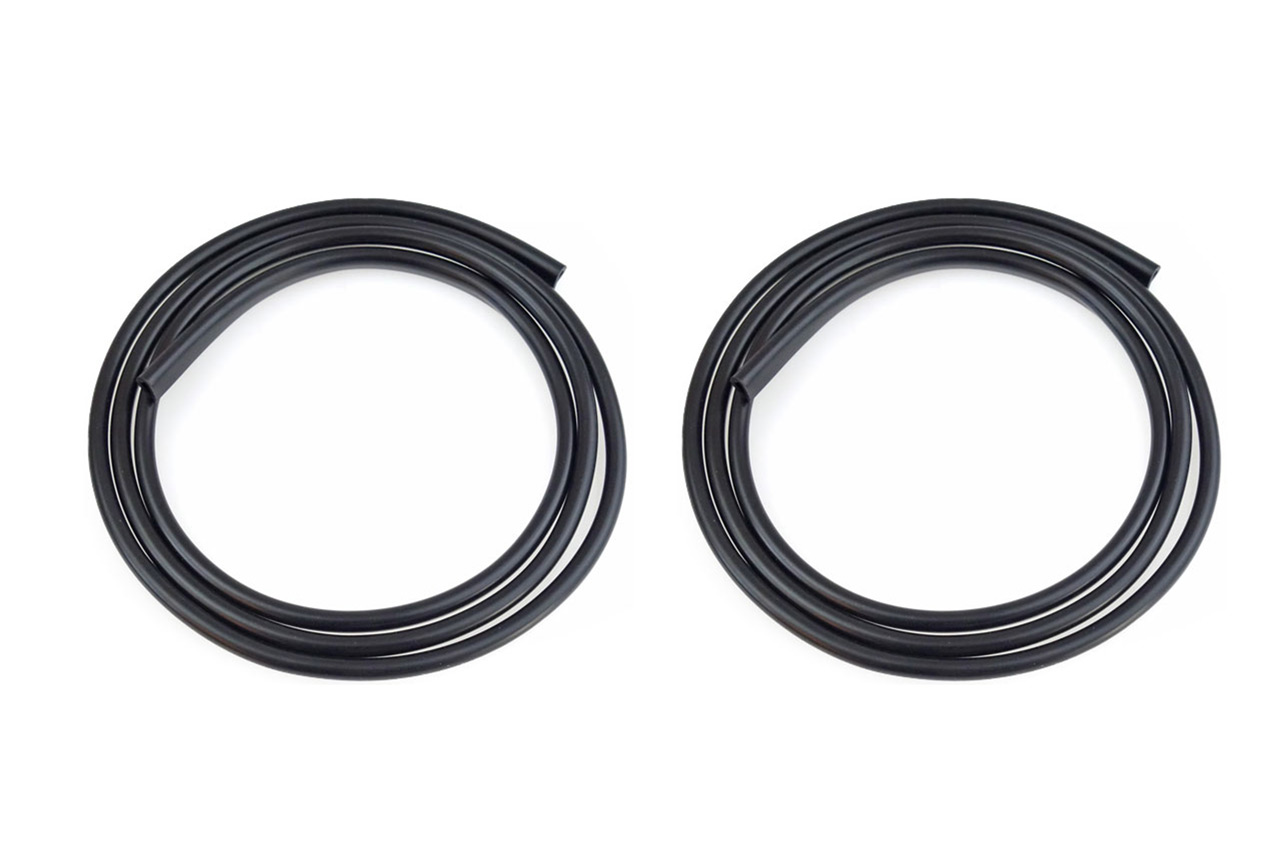 AMI-02233--Osłona - odbojnik na drzwi samochodowe z taśmą klejącą. Wykonana z miękkiego materiału. Dobrze pochłania uderzenia i jest mało widoczna - od frontu widoczna niewielka część. Montuje się ją w bardzo prosty sposób przycinając nożyczkami i odklejając pa