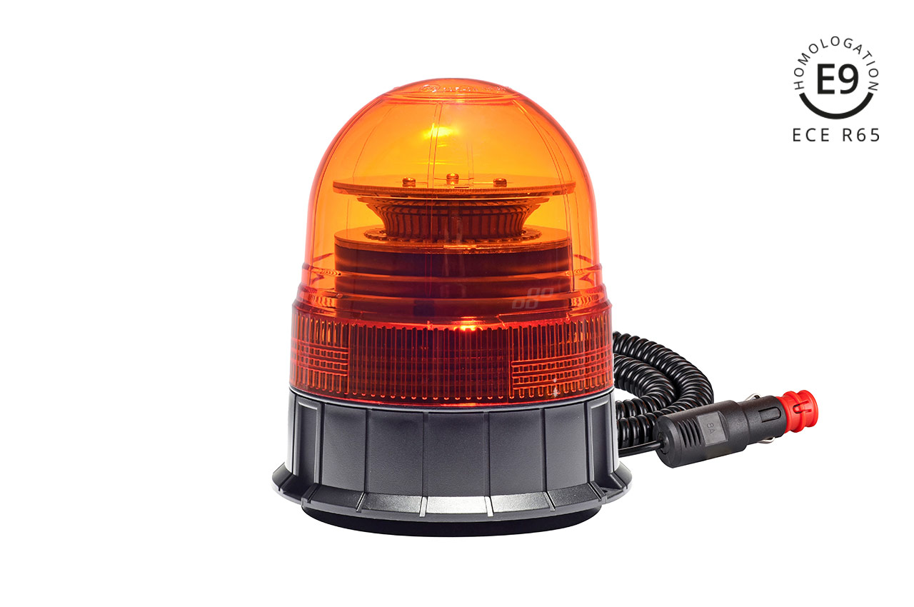 AMI-02300--Specyfikacja Techniczna: - Homologacja ECE R65, ECE R10 - 39 Super jasnych diod LED - Mocowanie na magnes lub 3 śruby - Długość kabla: 4 m - Temperatura pracy: -30°C do +50°C - Napięcie stałe: 12-24V - Stopień ochrony IP56 - Podłączenie przez gniazdo
