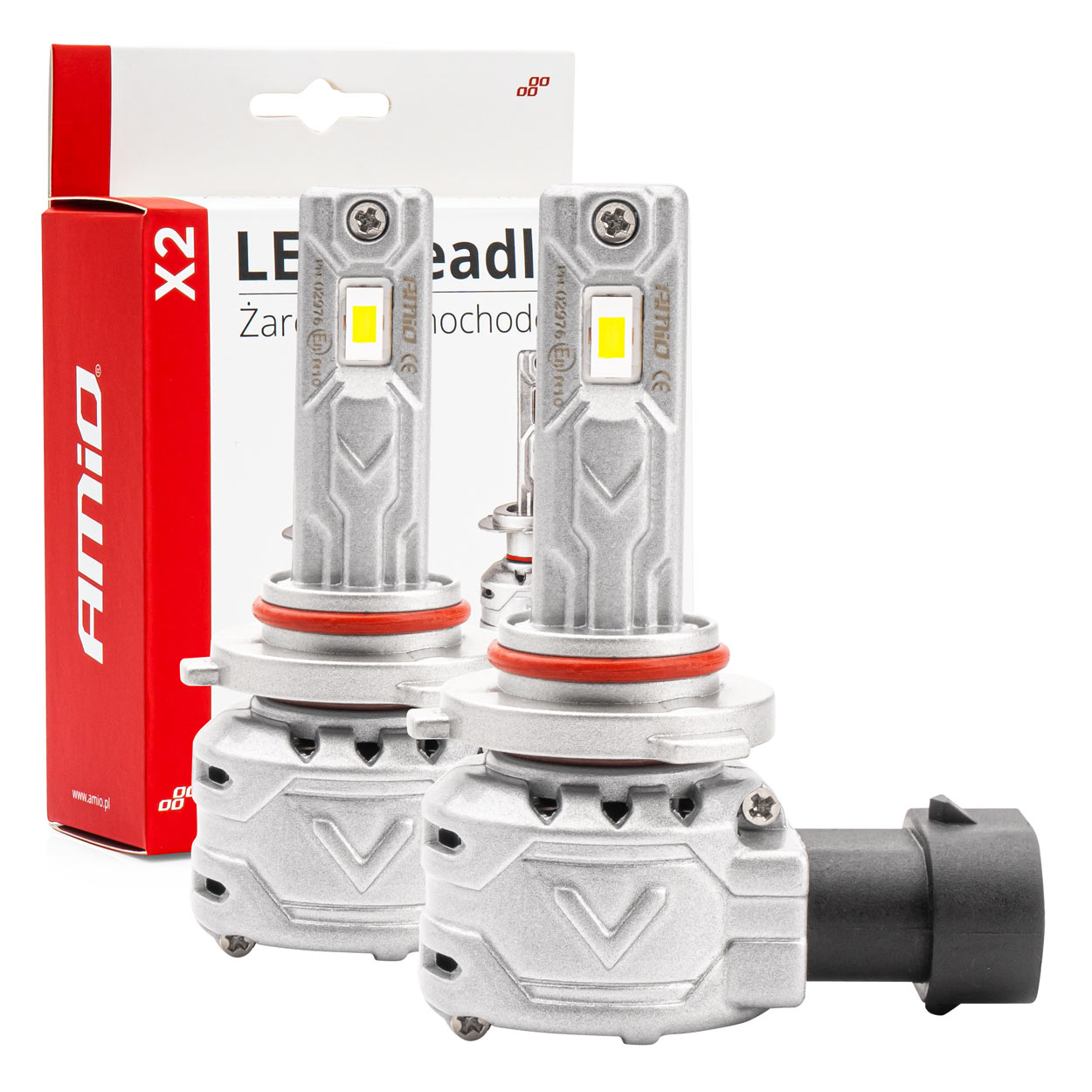 AMI-02976--Żarówki LED HB4 9006 AMiO seria X2 charakteryzują się bardzo wysoką jakością wykonania. Proponowany zestaw emituje jaśniejsze i bardziej skoncentrowane światło, co pozwala na lepszą widoczność drogi w warunkach ograniczonego oświetlenia, takich jak z