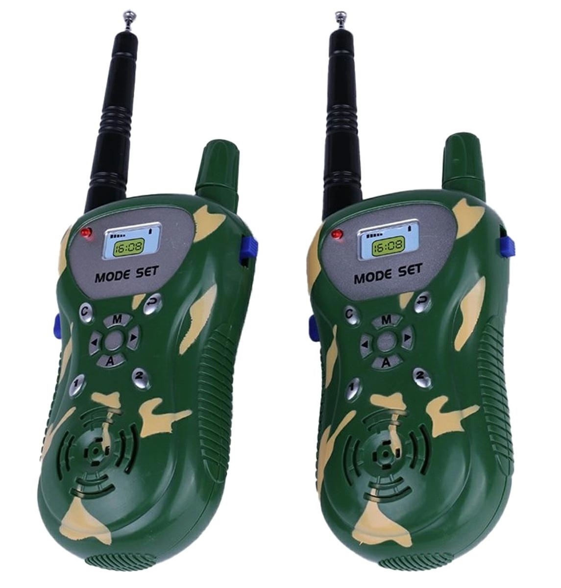 AG490A--Walkie talkie, czyli klasyczna kr&amp;oacute;tkofal&amp;oacute;wka zapewni wspaniałą zabawę w otwartym terenie oraz wygodną komunikację na odległość nawet 100 metr&amp;oacute;w (w otwartym terenie). Zabawka jest bardzo prosta w obsłudze, 
