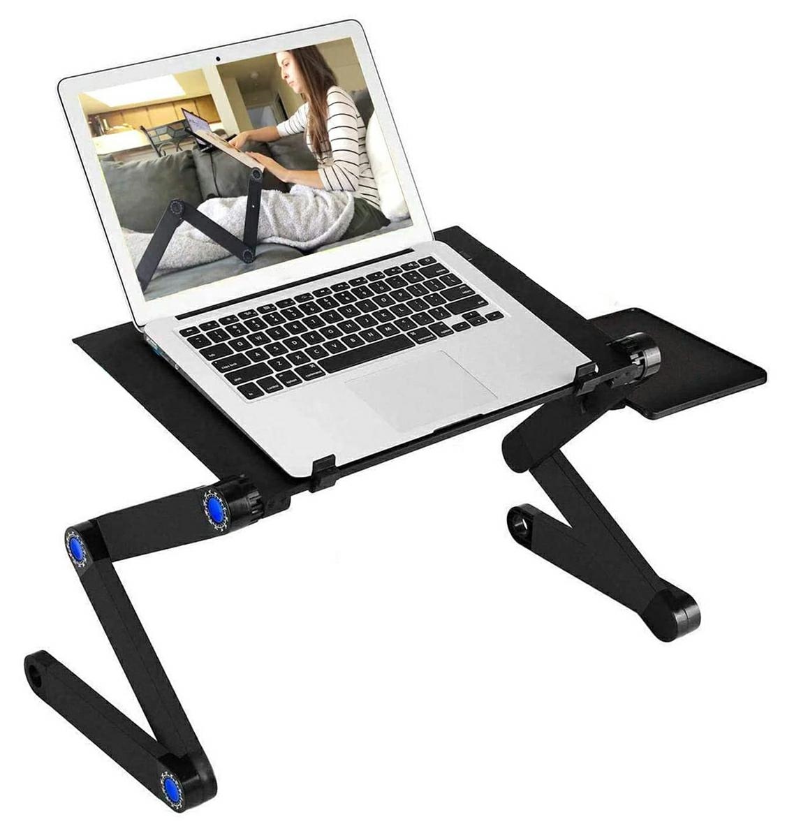 SL7C--Aluminiowy, regulowany stolik pod laptopa z funkcją chłodzenia. Charakteryzuje się lekką i solidną konstrukcją. Umożliwia komfortowe korzystanie z notebook'a nawet w pozycji leżącej. Pełna regulacja nachylenia blatu oraz n&amp;oacute;żek, za