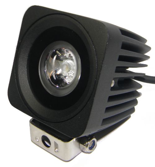 4428--Dane techniczne:robocze światło LEDmoc 10W,ilość di&amp;oacute;d: 1x10W Cree,napięcie 10V-30V,kąt świecenia 8o,IP67,certyfikat CE,żywotność 50000h,1A 12V,temp. barwy 6000K,wymiary: 66x66x65mm,obudowa aluminiowa