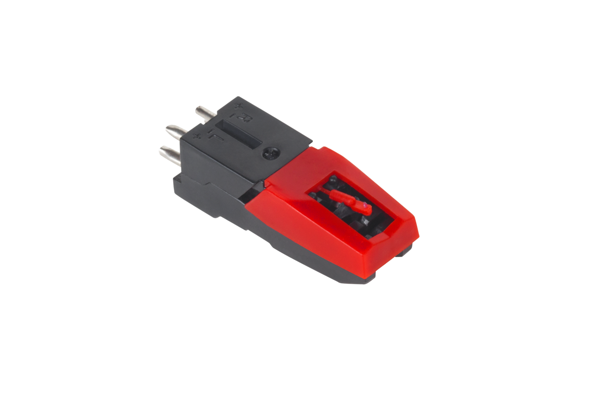 LEC-KM0353--Typ wkładki: MV Dual CeramicSeparacja kanałów: &amp;lt; 10 dB (1 kHz)Równowaga kanałów: &amp;gt; 3 dB (1 kHz)Napięcie wyjściowe: 160 ? 380 mV (5 cm/sek. przy 1 kHz)Siła nacisku: 4 ? 6 g