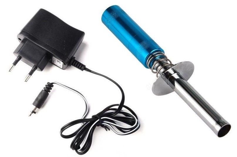 HI/80103B--Klips krótki rozkręcany anodyzowany bez akumulatorka, z ładowarką 200/250mA. Zalecane akumulatory to dobrej jakości bateria AA 1,5V lub akumulatorek AA 1,2V o pojemności nie mniejszej niż 1800mAh np. AA 1,2V 2050mAh GP ReCyko+.