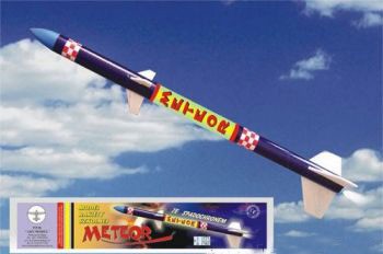 HM/10050--Rakieta Meteor ze spadochronem, to jednak z większych rakiet tego typu dostępnych na rynku. Odpowiednia dla początkujących modelarzy, należy jednak pamiętać o odpowiednim nadzorze osób dorosłych w trakcie odpalania rakiety. Zestaw do samodzielnego mo