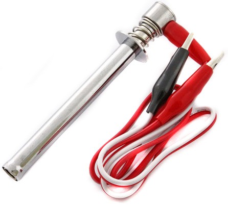 QM/180-2--Klips to najpopularniejsze rozwiązanie do nagrzewania świec żarowych. Wyprowadzenie z krokodylkami podłączane jest bezpośrednio pod ogniwo 1.2V lub do panelu startowego.