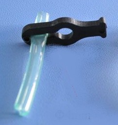 GPX/005-01102--Zacisk na przewód paliwowy ?4,0mm