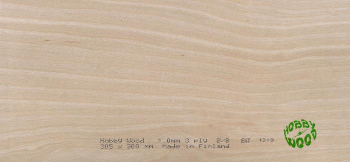 HW/BP-5.0x300x610--Najwyższej jakości fińska sklejka brzozowa o grubości 5,0 mm i wymiarach 300 x 610 mm marki Hobby Wood.