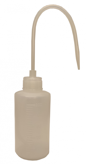 QM/101--Zbiornik - butelka do tankowania modeli samochodów, o pojemności 250 ml.