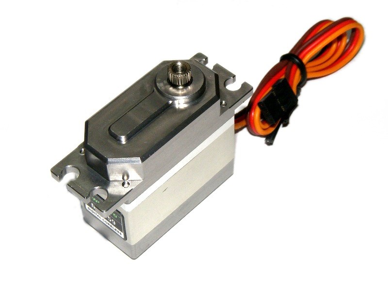 TP/MG959--Bardzo mocne cyfrowe serwo TowerPro MG-959 typu "standard", podwójnie łożyskowane na aluminiowych trybach. Serwo o olbrzymim 14 kg momencie. Zastosowanie: samoloty, auta 1:10 i 1:8 oraz łodzie.