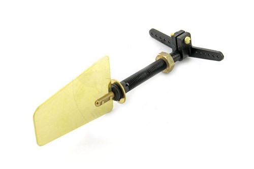 GPX/3065--Ster do łodzi firmy GPX z płetwą o wymiarach 41 x 60 mm. Ster posiada zamontowaną dwustronną dźwignię o rozpiętości 63,5 mm.