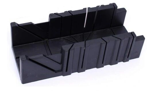23304--Skrzynka uciosowa plastikowa midi plus 2,5"