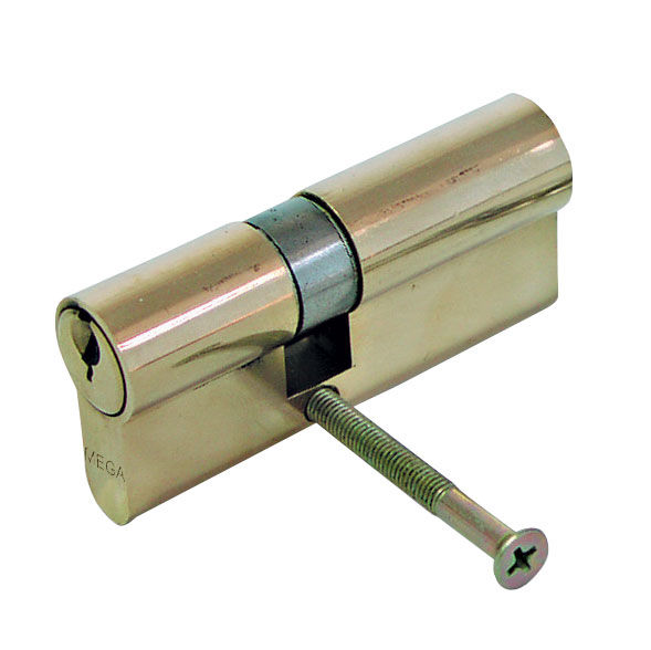 24670--24670 Wkładka bębenkowa mosiężna asymetryczna 70 mm, MegaWkładka mosiężnaRozmiar 70 mm - asymetryczna 30/40 mmWkładka dostarczana z 3 kluczamiSprzedawana luzem