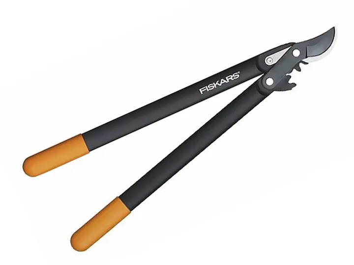 FS112300--Charakterystyka:Sekatory Fiskars dzięki ergonomicznej konstrukcji są komfortowe i łatwe w użyciu.Progresywna dźwignia minimalizuje nakład siły podczas cięcia.Zastosowany innowacyjny system PowerGear II, sekator wykonany z lekkich i bardzo wytrzymałyc
