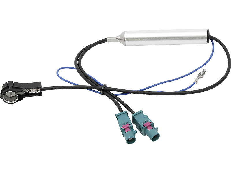 0825#--SEPARATOR ANTENOWY 2XFAKRA-ISODo użycia z dwoma antenami adapter antenowy 2x FAKRA (Z) z aktywnym zasilaniem Phantom.Dla modeli bez Diversity:      Seat wszystkie modele 2002-&amp;gt;&amp;nbsp;     Skoda wszystkie modele 2002-&amp;gt;&amp