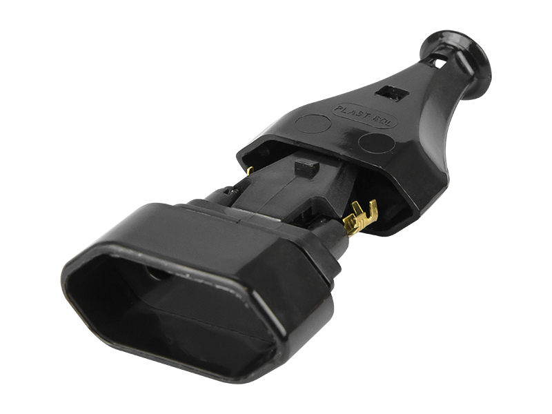 3088#--Gniazdo sieciowe pojedyncze, wtyczkowe, rozbieralne, płaskie w kolorze czarnym. Produkt wykonany z materiał&amp;oacute;w wysokiej jakości zapewniający długotrwałość i bezpieczeństwo. PRODUKT POLSKI - gniazdo wykonane przez znaną i cenioną polską 