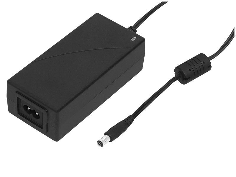 3469#--Zasilacz impulsowy 12V/38000mA z przewodem z wtykiem DC 2,1/5,5.- Typ zasilacza: impulsowy- Napięcie zasilania: 12V- Natężenie: 3800mA- Wtyk: DC 2,1/5,5