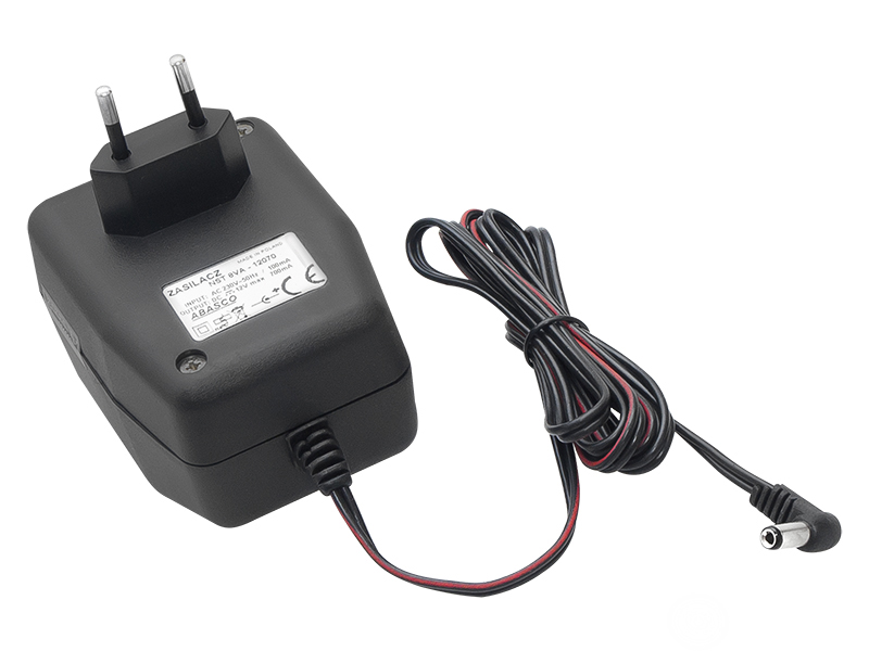 3733#               --3733#                Zasilacz niestabilizowany 12v/ 700ma