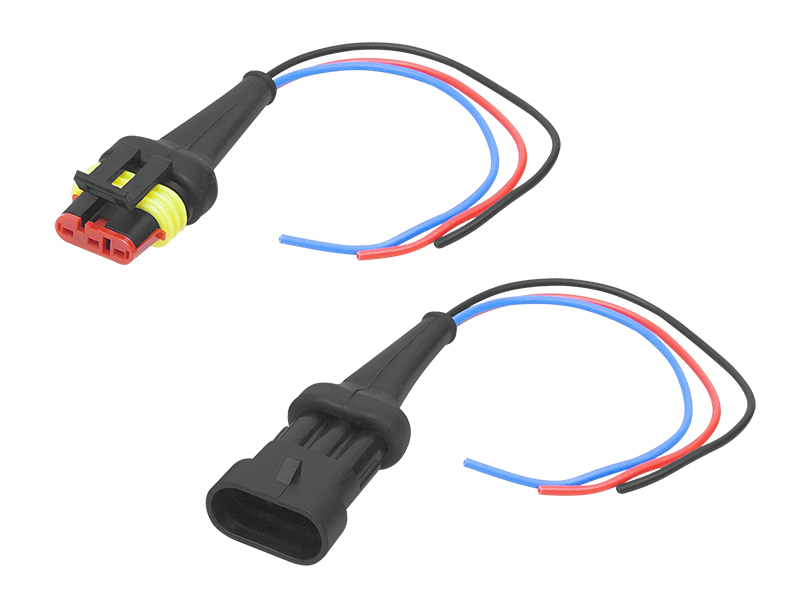 40-808#--Hermetyczna kostka z kabelkiem OH-3 stosowana m.in. do r&amp;oacute;żnych czujnik&amp;oacute;w samochodowych oraz do innych urządzeń.&amp;nbsp;Specyfikacja:- Oznaczenie: OH-3&amp;nbsp;- Ilość pin: 3- Maksymalne napięcie: 24V- Prąd zna