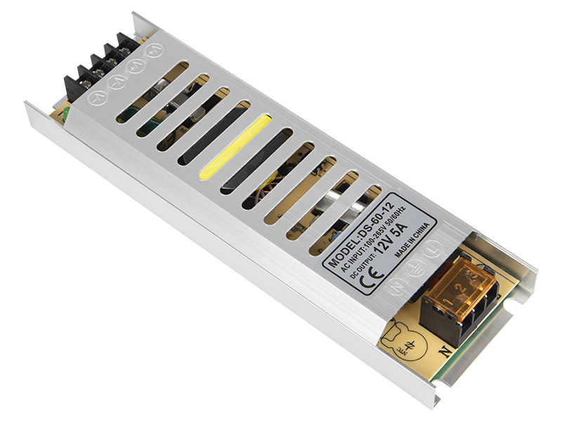 70-550#--Wysokiej jakości zasilacz impulsowy przeznaczony m.in. do taśm LED, źr&amp;oacute;deł światła LED, sprzętu RTV oraz monitoringu CCTV. Zasilacz zabudowany jest w niewielkiej obudowie dzięki czemu może zostać zainstalowany nawet w ciasnych i trudno