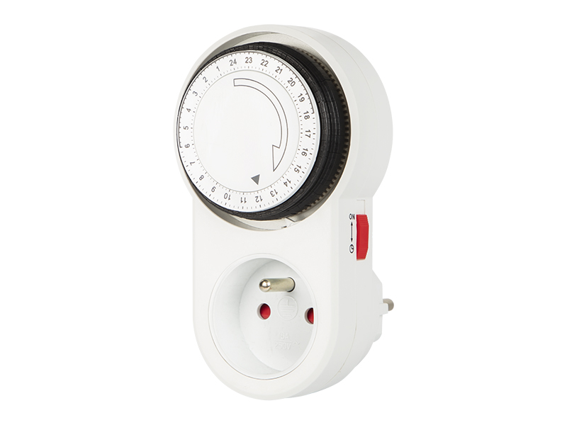 72-006#--Gniazdo sieciowe z manualnym programatorem pozwala na zaplanowanie włączenia i wyłączenia zasilania. Jeden cykl wynosi 24 godziny, a minimalny czas ustawienia to 15 minut.&amp;nbsp; Specyfikacja:  Zasilanie: 230VAC/50Hz Maksymalne obciążenie: 16A