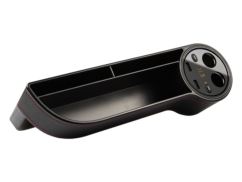 75-490#--Samochodowy schowek szczelinowy z trzema przegr&amp;oacute;dkami przeznaczony do montażu z prawej strony kierowcy pomiędzy fotelem, a skrzynią bieg&amp;oacute;w. Wyjątkowo ładne obicie w czarnym kolorze to pewność wpasowania się produktu do k