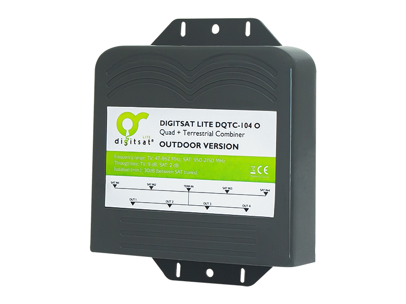 77-173#--Sumator marki Digisat DQTC-104 to urządzenie umożliwiające łączenie sygnału telewizyjnego z anteny naziemnej i sygnału satelitarnego z konwertera typu Quad. Następnie sygnał ten może być przesłany do czterech niezależnych gniazd RTV-SAT.Specyfikacja: