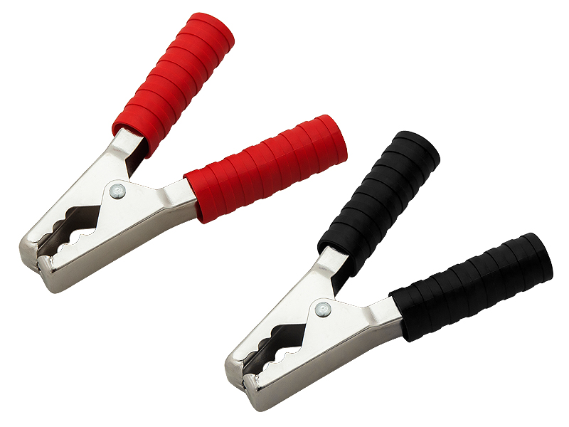 96-710#--Krokodylek elektrotechniczny duży&amp;nbsp;- prąd znamionowy: 200A- długość całkowita: 135mm- długość uchwytu: 67mm- izolowane zaciski: nie- maksymalne rozwarcie: około 25mm- materiał przewodzący: stal niklowanaZawartość opakowania:- 10 szt. krok