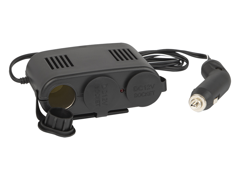 96-866#--Rozgałęziacz zapalniczki &amp;nbsp;samochodowej na 3 gniazda na kablu CS-24Cechą charakterystyczną rozgałęziacza CS-24 jest obudowa gniazd zapalniczki w kolorze metalicznym brązowym wyposażona dodatkowo w płytkę montażową z zatrzaskiem. Rozgałęzi