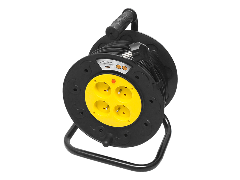 98-052#--Przedłużacz sieciowy PR-61 o długości 30 m na bębnie ze stojakiem i uchwytem oraz 4 gniazdami z uziemieniem.&amp;nbsp;- Model: PR-61- Typ: na bębnie- Żyły: 3 x 1,5mm- Długość przewodu: 30 m- Wtyk: sieciowy, kątowy- Ilość gniazd: 4- Uziemienie: ta