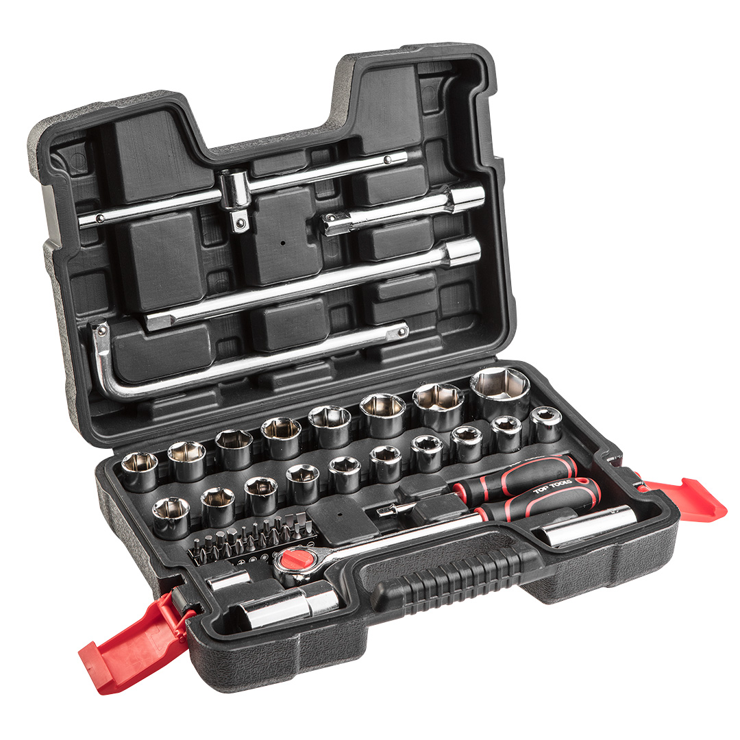 TOP-38D550--Zestaw kluczy nasadowych Top Tools (nr. ref. 38D550) , , 47 szt. szt. Materiał: stal węglowa. Grzechotka , nasadki  18 szt.: 8, 9, 10, 11, 12, 13, 14, 15, 16, 17, 18, 19, 20, 21, 22, 24, 27, 32 mm, nasadki do świec : 16 i 21 mm; pokrętło typu T, prze