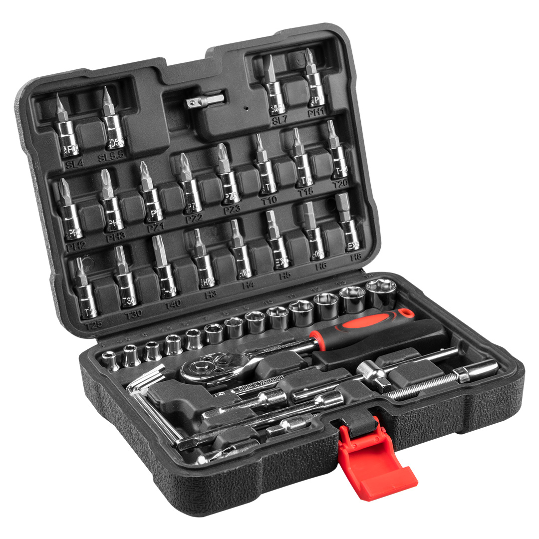 TOP-38D570--Zestaw kluczy nasadowych (38D570) TOP TOOLS 1/4" sklada się z 49 elementów: grzechotka 1/4 24 zęby; uchwyt wkrętakowy 1/4 150mm; pokrętło typu T 110mm; przedłużka elastyczna 1/4 145mm; przedłużka 1/4 100mm; przedłużka 1/4 50mm; przegub 1/4; nasa