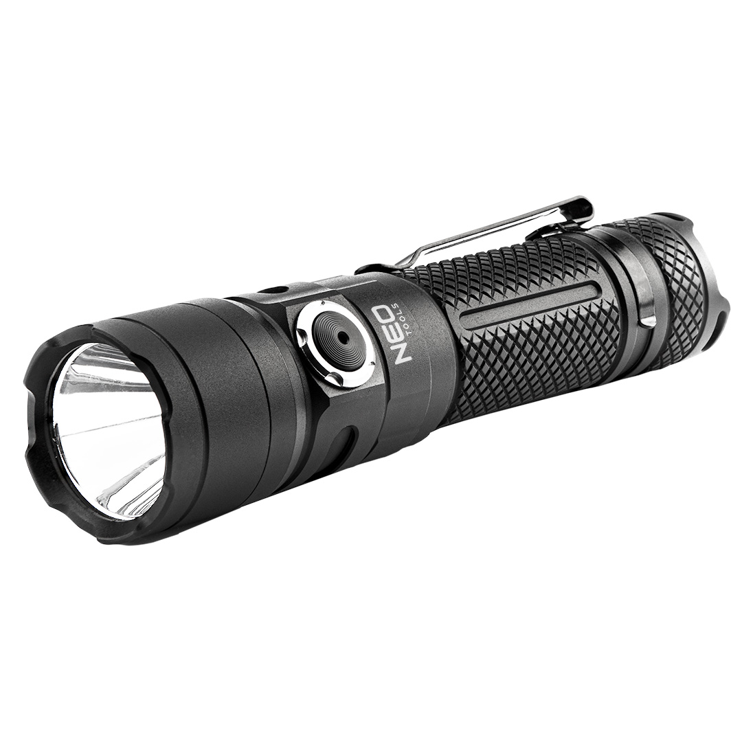 TOP-99-075--Latarka akumulatorowa USB C 1500 lm, 10W, SST40 LED, zasięg 200m, czas ładowania 5h, czas pracy 1500lm 2.h, czas pracy 900lm 3h, czas pracy 350lm 7h, czas pracy 200lm 9h, akumulator li-ion 3.7V 4000mAh, wskaźnik ładowania baterii, aluminiowy korpus, 